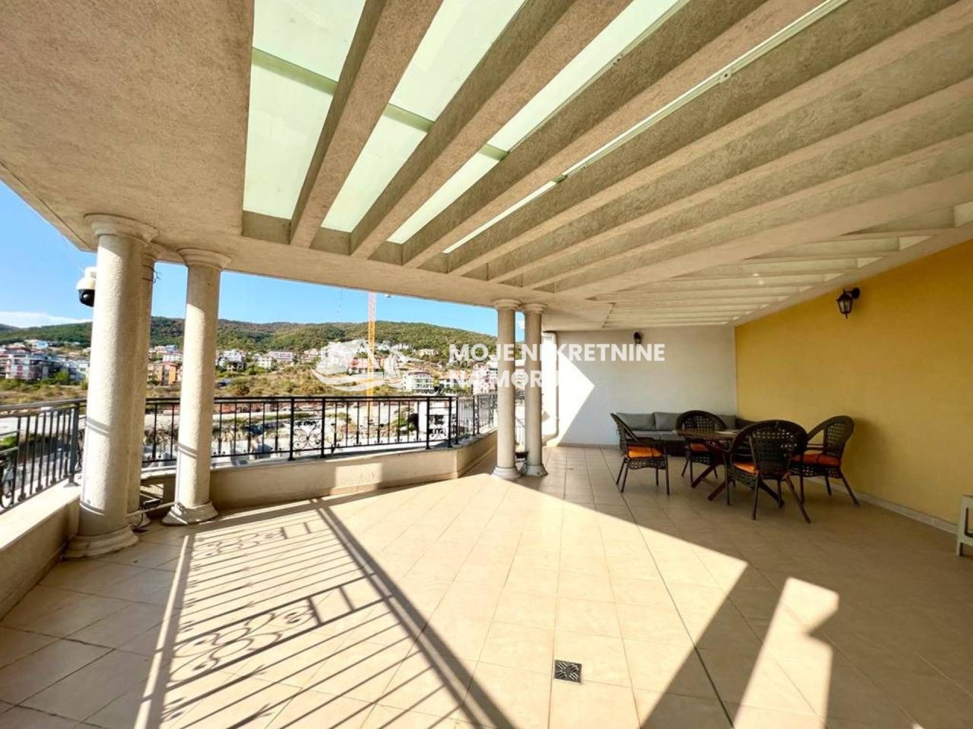 Luksuzan stan sa 3 spavaće sobe sa terasom i pogledom na more, Villa Florence, Sveti Vlas