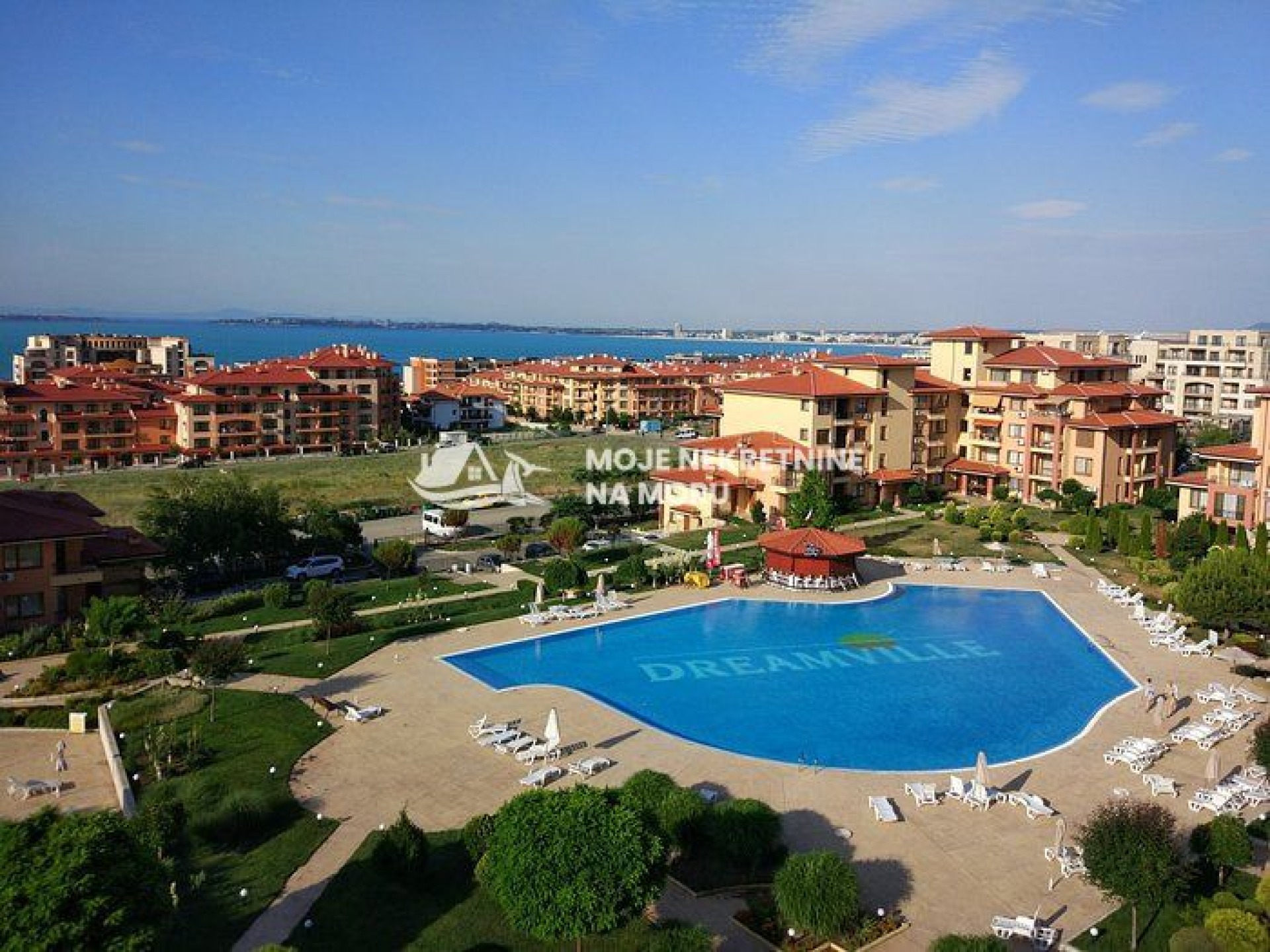 Prostran 3 spavaće sobe sa bazenom i pogledom na more, 300m od plaže, kompleks Magic Dreams, Sveti Vlas