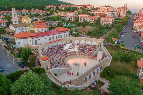 Prostorný 3+kk s výhledem na bazén a moře, 300m od pláže, komplex Magic Dreams,Sveti Vlas
