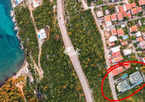 Luxusní apartmán u moře v nejrychleji rostoucí oblasti Černé Hory – investice, která má smysl.