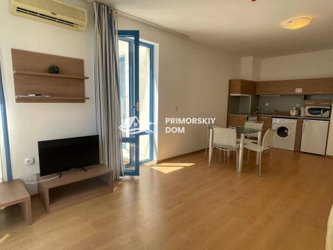 2 комнаты с террасой, рядом с пляжем, красивый комплекс, Солнечный берег